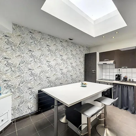 T2 - Parking Et Jardin Privatif *